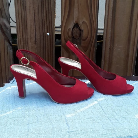 NWT Payless Dexflex Comfort Red High Heels Size 5 - Picture 9 of 11